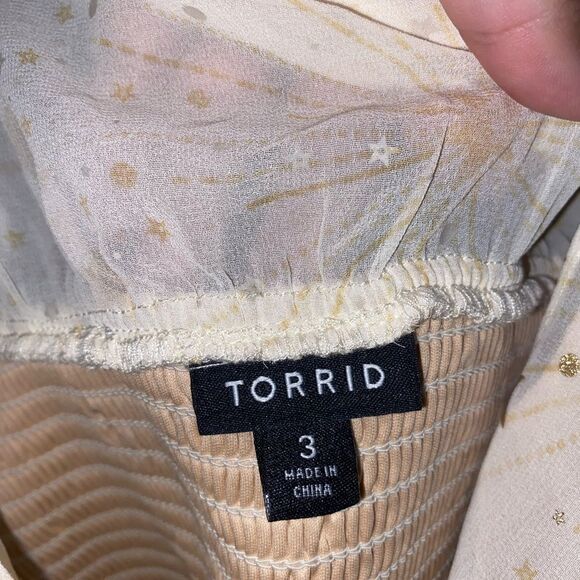 Torrid Foil Chiffon one shoulder crop top Ivory & Gold accents - Picture 3 of 4